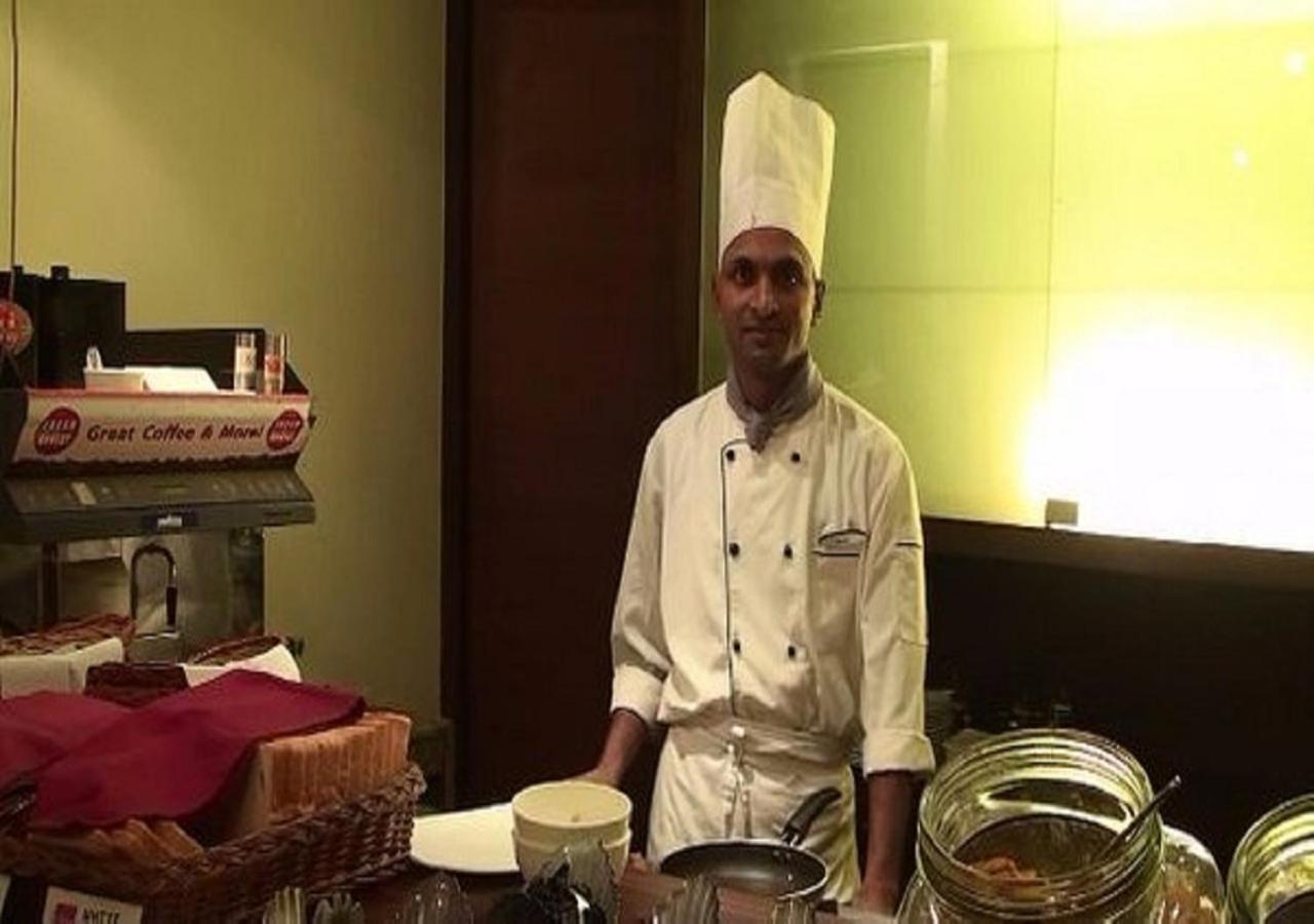 Hotel Studio Estique Pune Exteriör bild