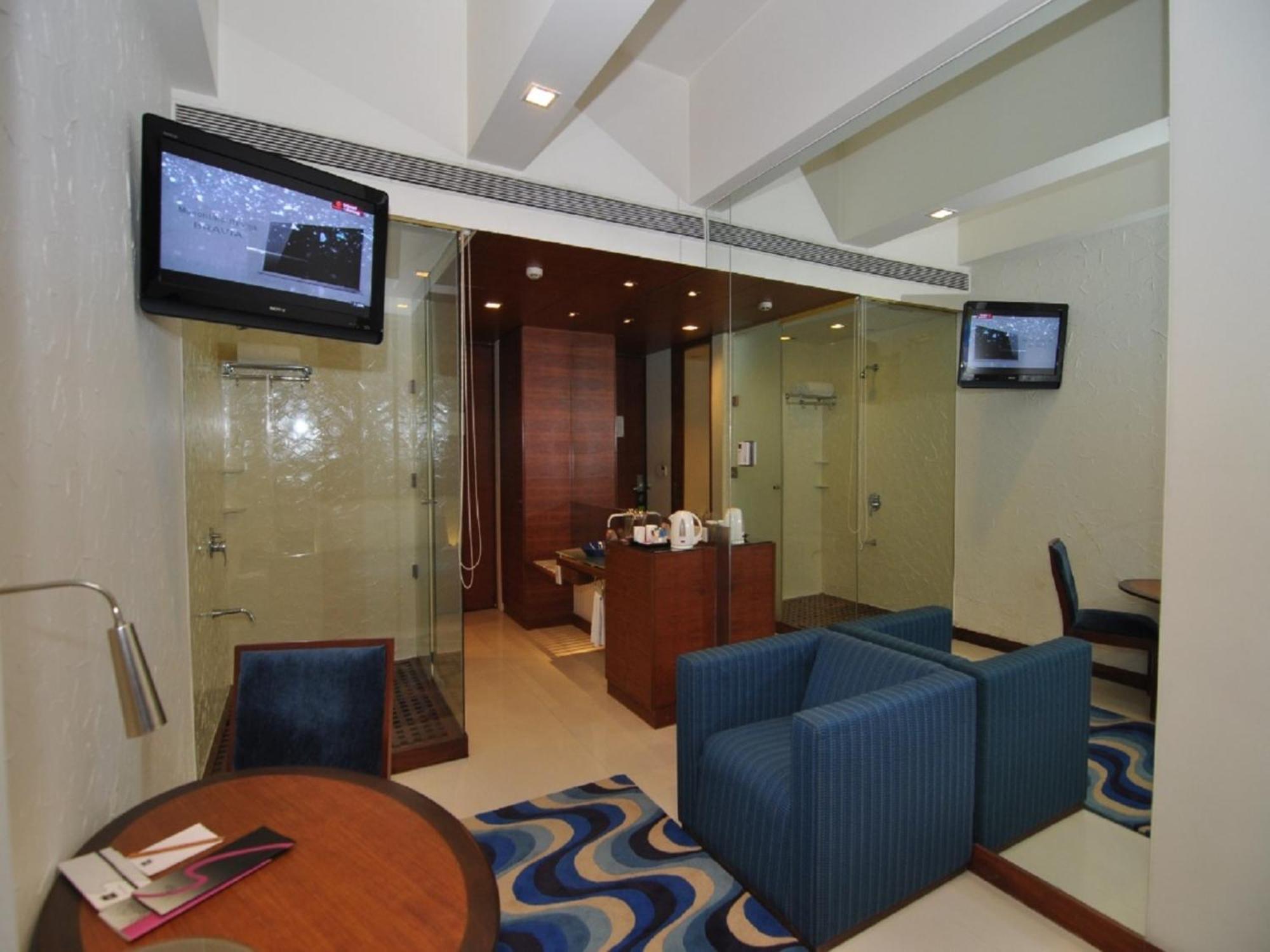 Hotel Studio Estique Pune Exteriör bild