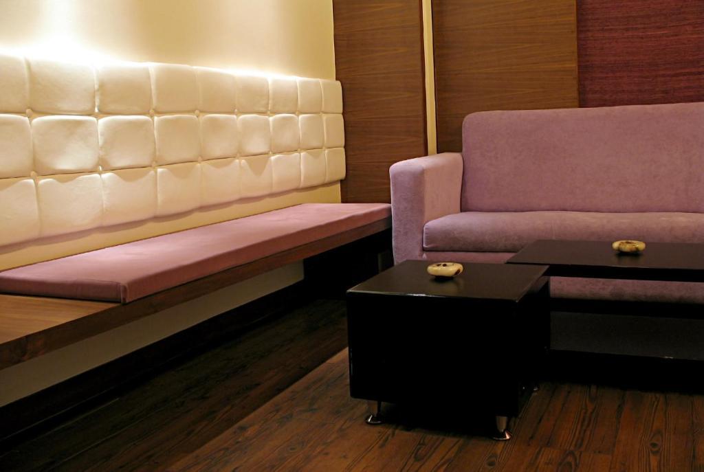 Hotel Studio Estique Pune Exteriör bild
